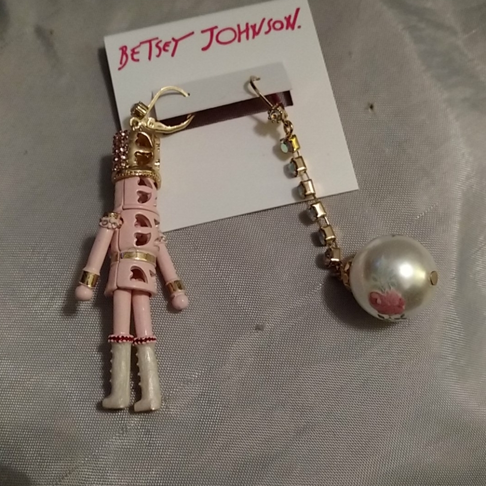 Betsey Johnson nutcracker pearl NWT - Picture 4 of 5